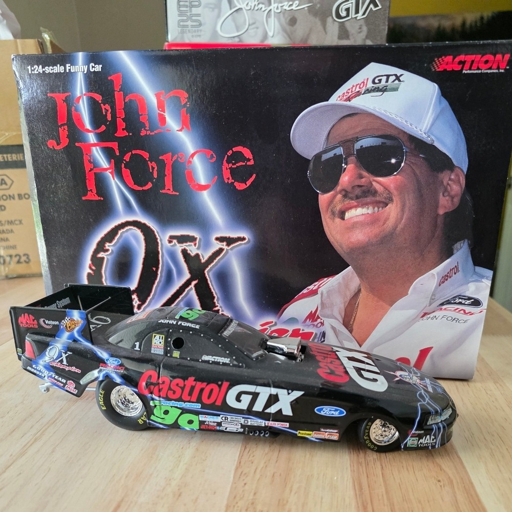 John Force Castrol GTX '00 Ford Mustang 9X Champion 1:24 Funny Car Action 100048